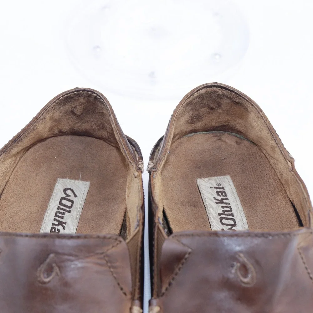 Olukai Mens Moloa Loafers Size 9.5 Brown Leather Moc Toe Slip On Shoes Slippers